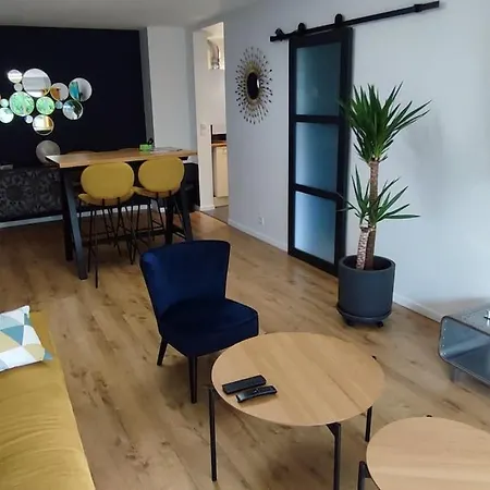 Apartmán Calme - Bien Equipe - Parking -terrasse Pau